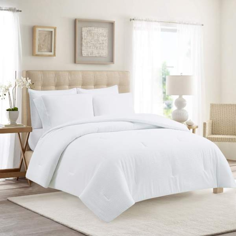 White Microfiber Comforter, Twin/Twin XL