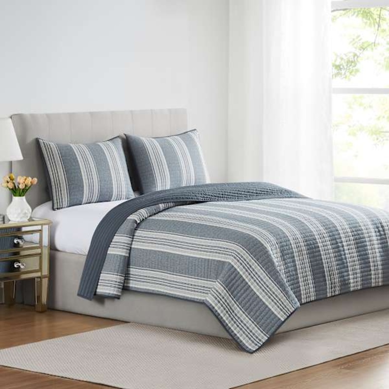 3-Piece Blue Striped Quilt Set, Full/Queen