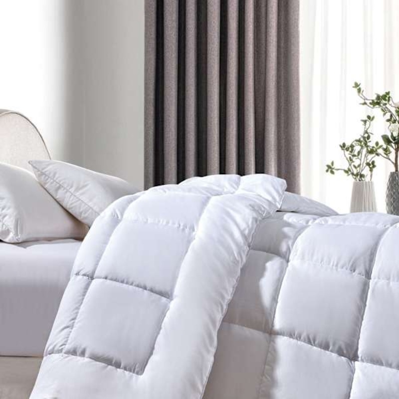 White Microfiber Box Stitch Down Alternating Comforter, Twin