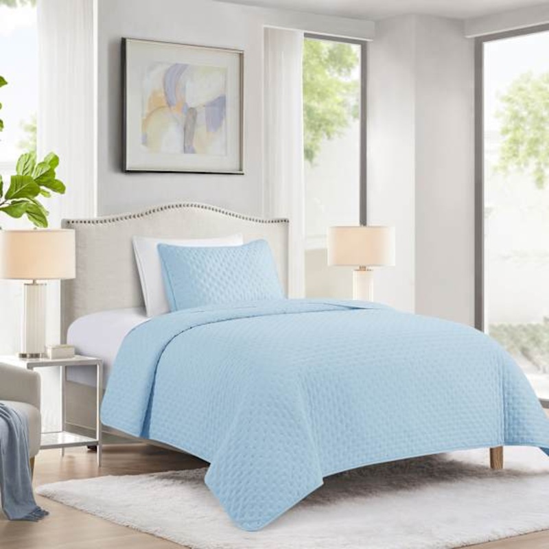 Tiny Dreamers 2-Piece Light Blue Washed Pinsonic Quilt Set, Twin/Twin XL