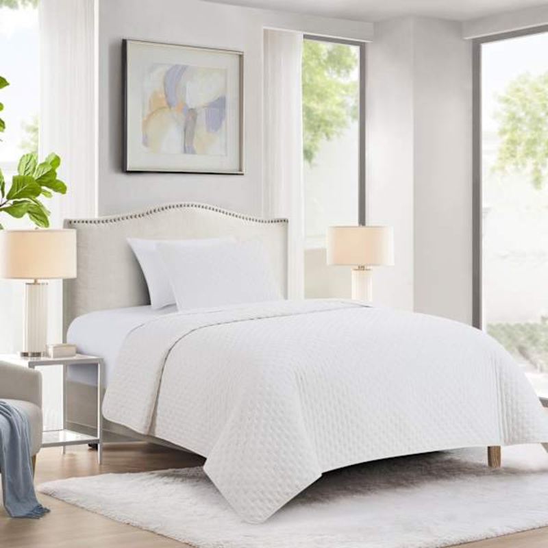 Tiny Dreamers 2-Piece White Washed Pinsonic Quilt Set, Twin/Twin XL