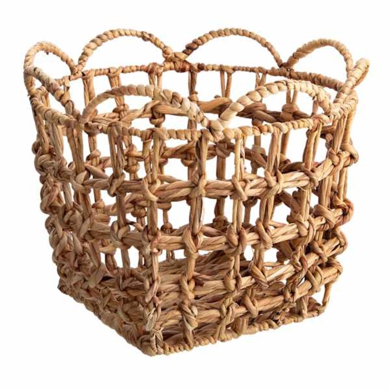 Scallop Edge Water Hyacinth Storage Basket, Medium