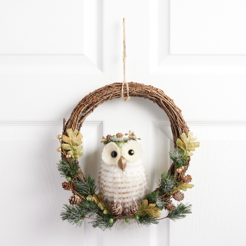 Vine Wreath With Faux Fur Queen Owl