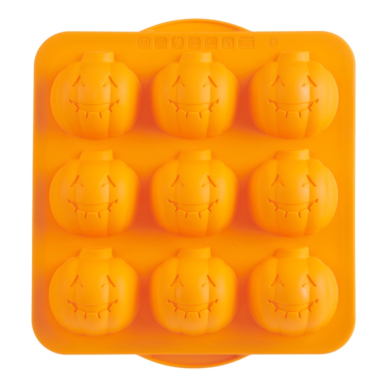 Trudeau Pumpkin Structured Silicone 9c Muffin Pan