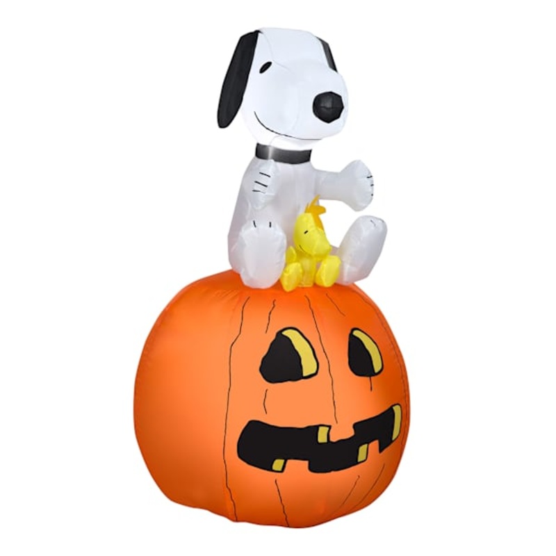 Snoopy & Woodstock on Jack-o’-Lantern Halloween Inflatable, 3.5′