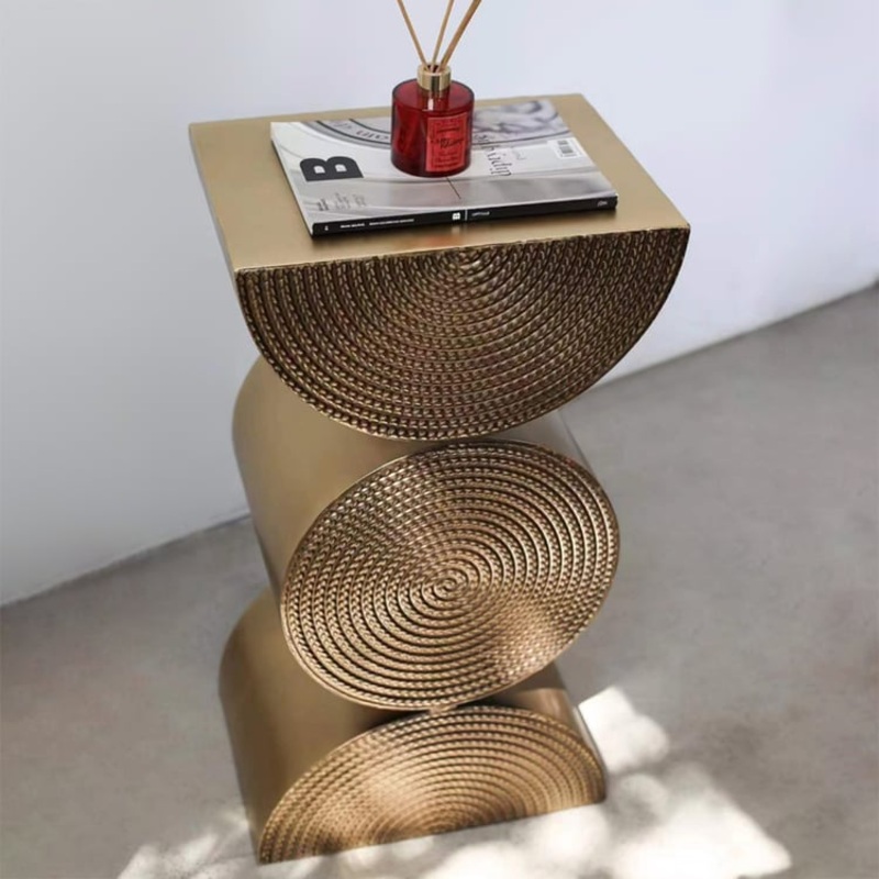 14″ Metal Art Decor Gold Side Table