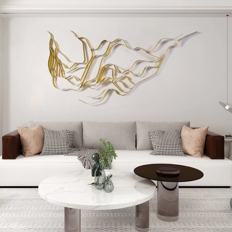 Luxury Abstract Wavy Lines Wall Decor Irregular Metal Wall Art in Gold for Living Room